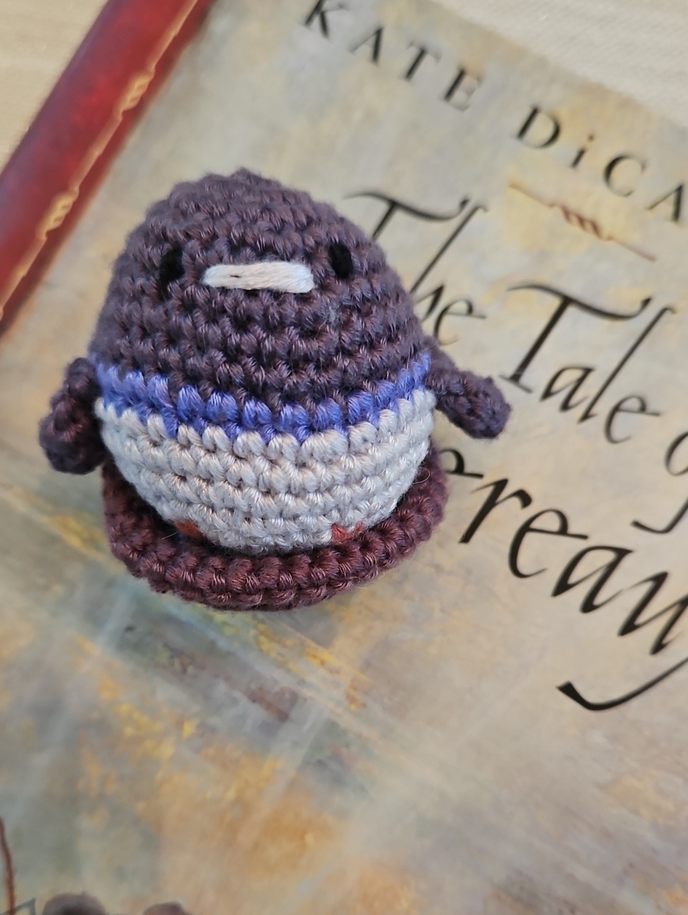 Crochet Pigeon Bookmark - Picture 5 of 5